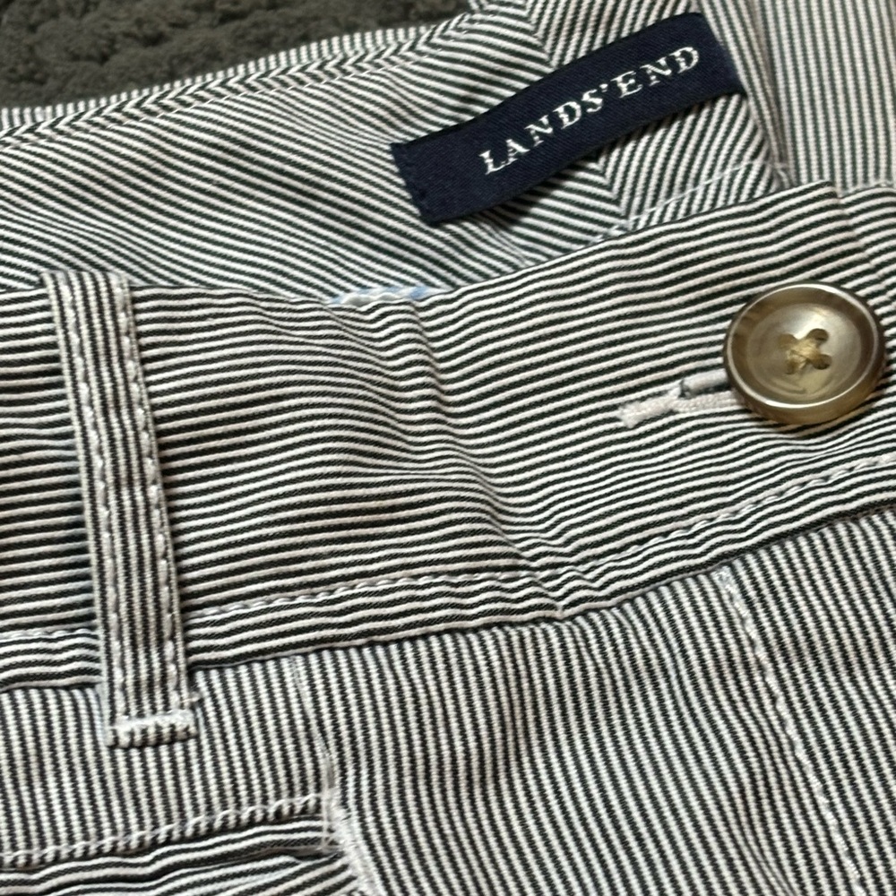 Lands End Women’s micro-striped ankle pant, sz6